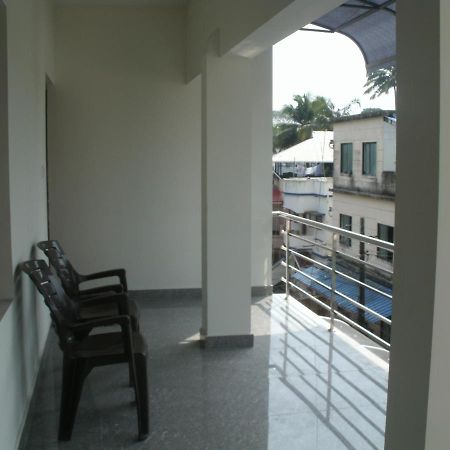 Jacaranda Holiday Home Kochi Luaran gambar