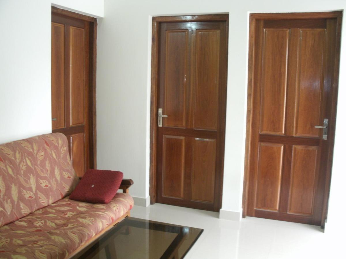Jacaranda Holiday Home Kochi Luaran gambar