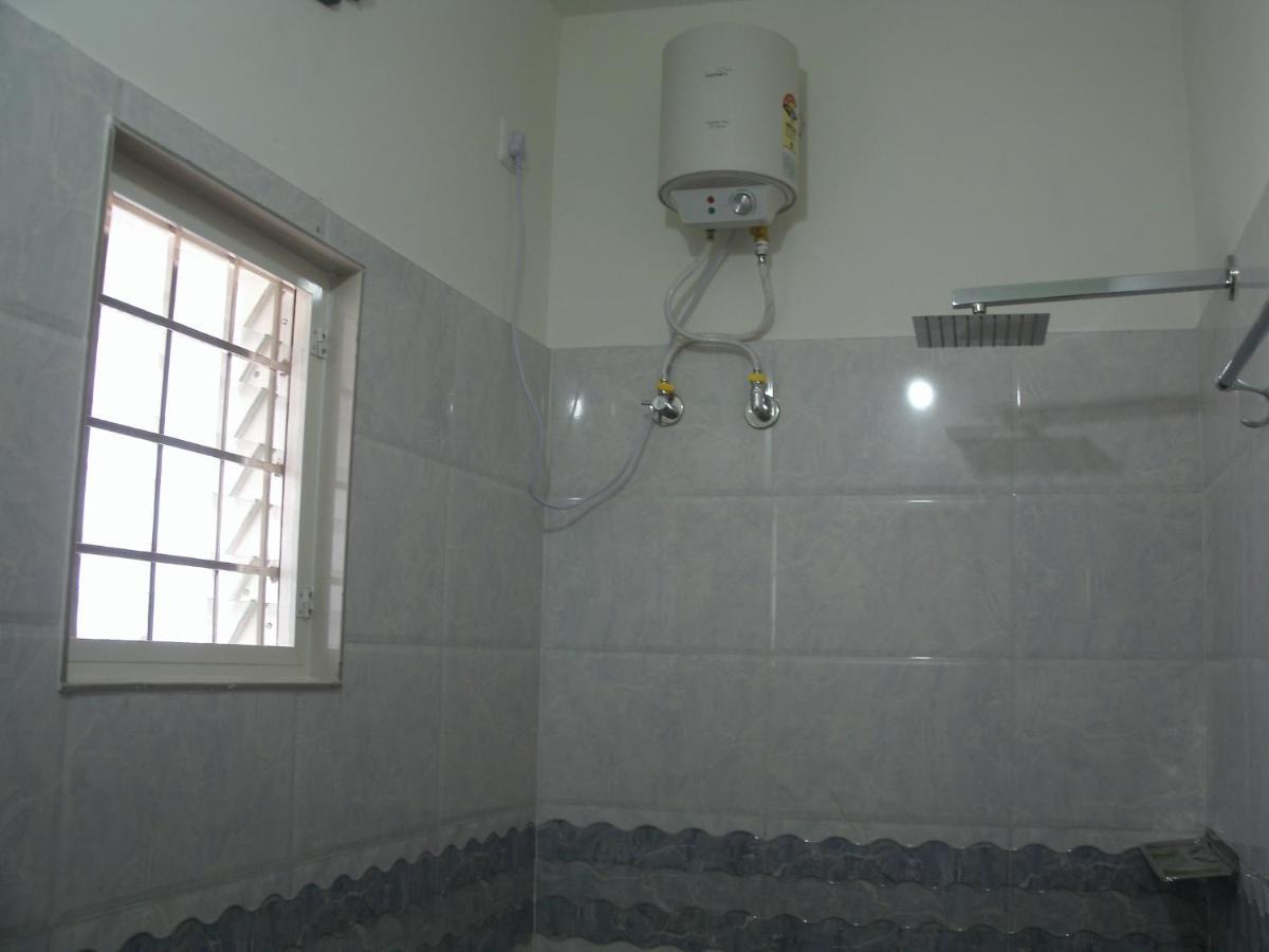 Jacaranda Holiday Home Kochi Luaran gambar